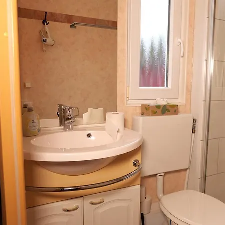 Holiday home Grosses Mobilheim 1005 Nideggen